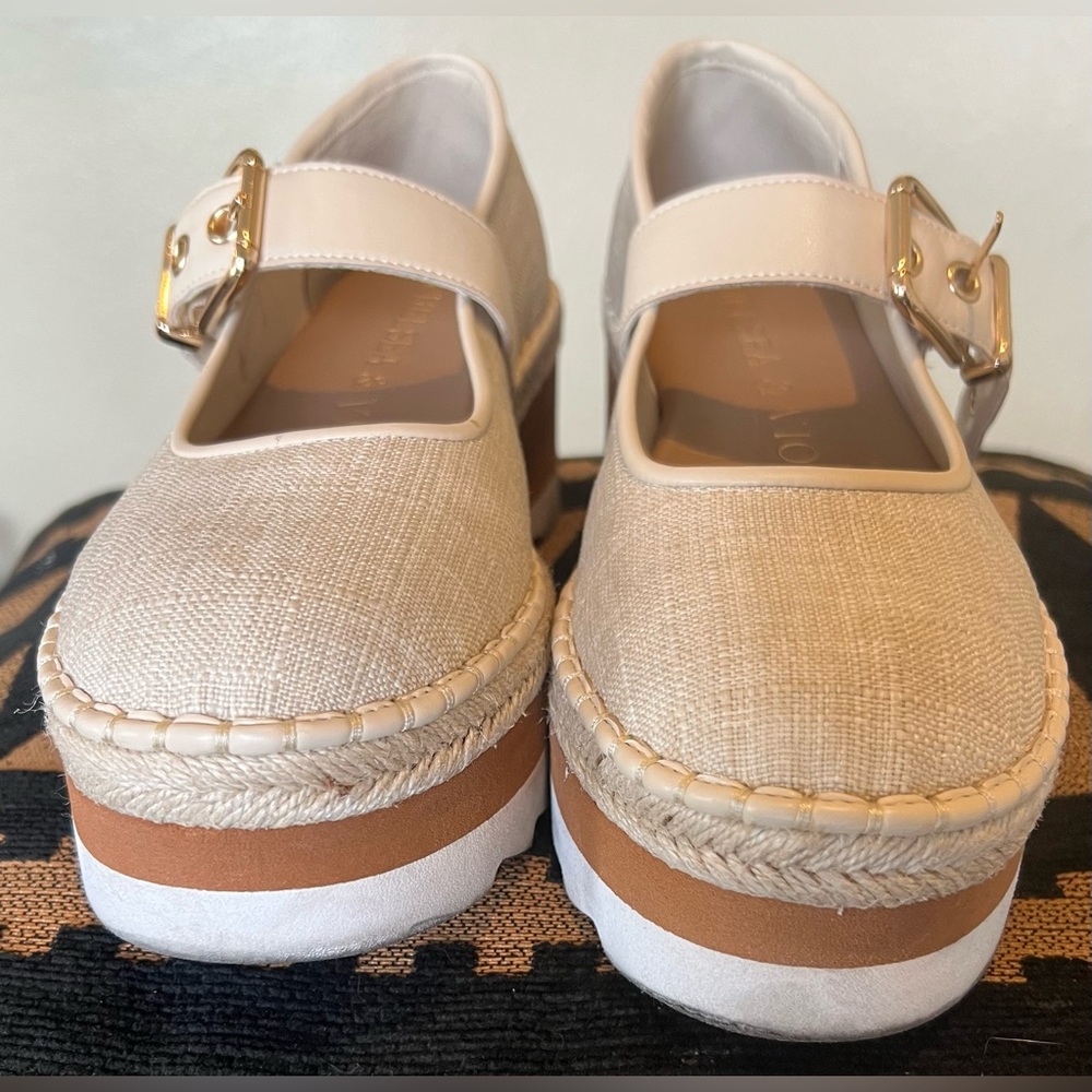 Chelsea & Violet Platform Mary Jane Shoes Beige Canvas Womens Sz 9 Buckle Flats